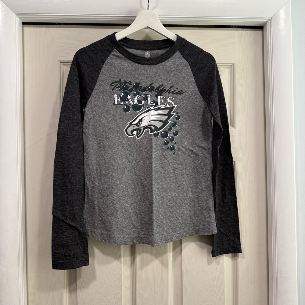NFL Philadelphia Eagles Gray and Black Long Sleeve Tee